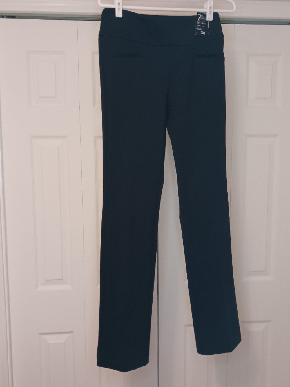 #21 - NWT 7th Avenue Design Studio Black Pants Size XS